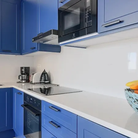 Szafirowy Z Bezposrednim Widokiem Na Morze- Nadmorski Luksus דירה