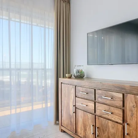 Apartament Szafirowy Z Bezposrednim Widokiem Na Morze- Nadmorski Luksus Ustronie Morskie