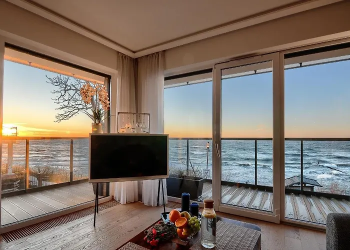 Szafirowy Z Bezposrednim Widokiem Na Morze- Nadmorski Luksus * Ustronie Morskie