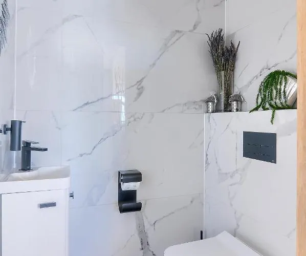 Apartman Szafirowy Z Bezposrednim Widokiem Na Morze- Nadmorski Luksus Ustronie Morskie