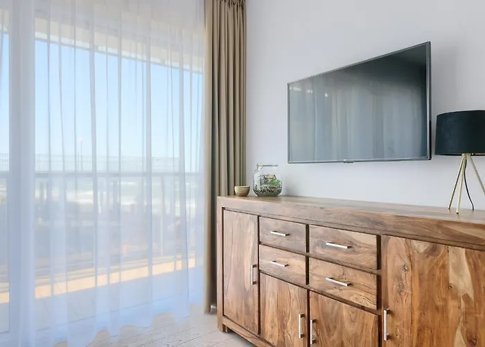 Apartman Szafirowy Z Bezposrednim Widokiem Na Morze- Nadmorski Luksus Ustronie Morskie